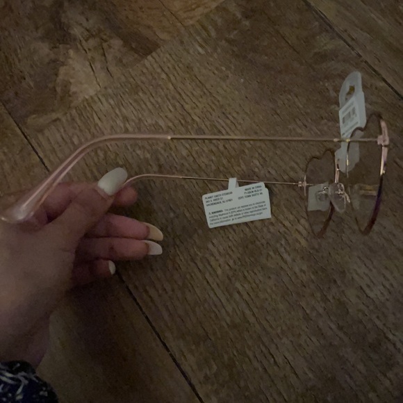 NWT Planet Earth Eyewear Rose Gold/Pink Heart Shaped Sunglasses - Picture 14 of 16